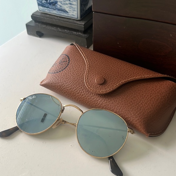 Ray-Ban Accessories - Ray Ban metal round blue flash sunglasses